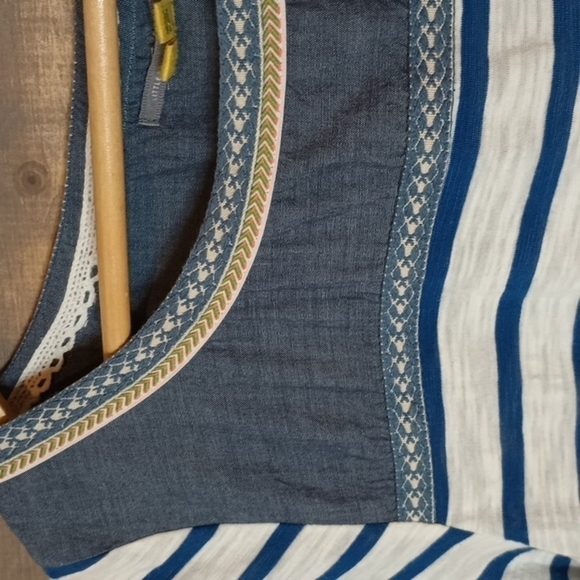 Anthropologie long sleeve top Little Yellow Button M - Picture 4 of 8